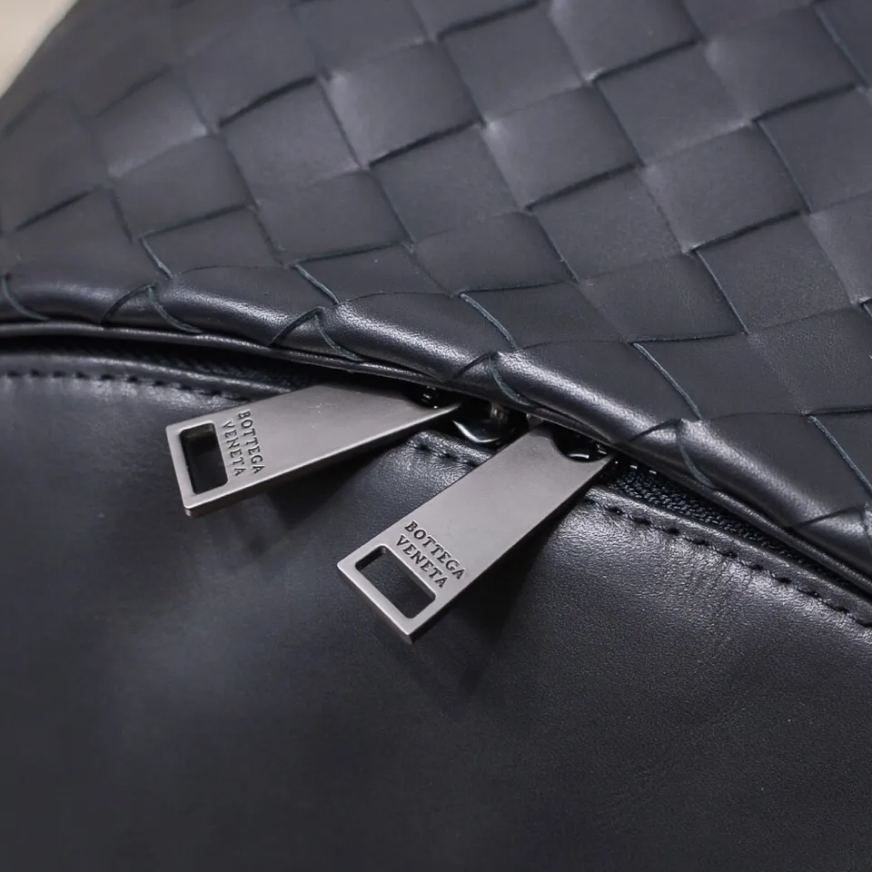 Normal delivery 🎉🎉🎉BOTTEA VENETA Style number: 26405 width Material: Purely hand-woven imported fetal cowhide Specifications: Picture size BVBVBV